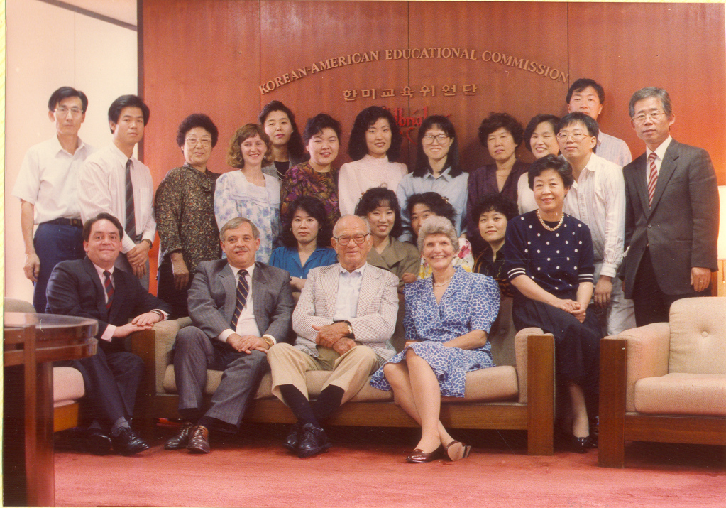 Senator Fulbright and his wife Harriet Fulbright visit the Korean-American Educational Commission during their 1990 visit.